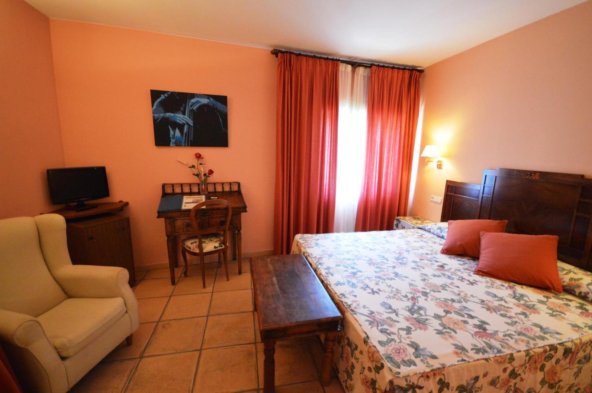 Hotel Can Ceret Sant Pere Pescador Zimmer foto