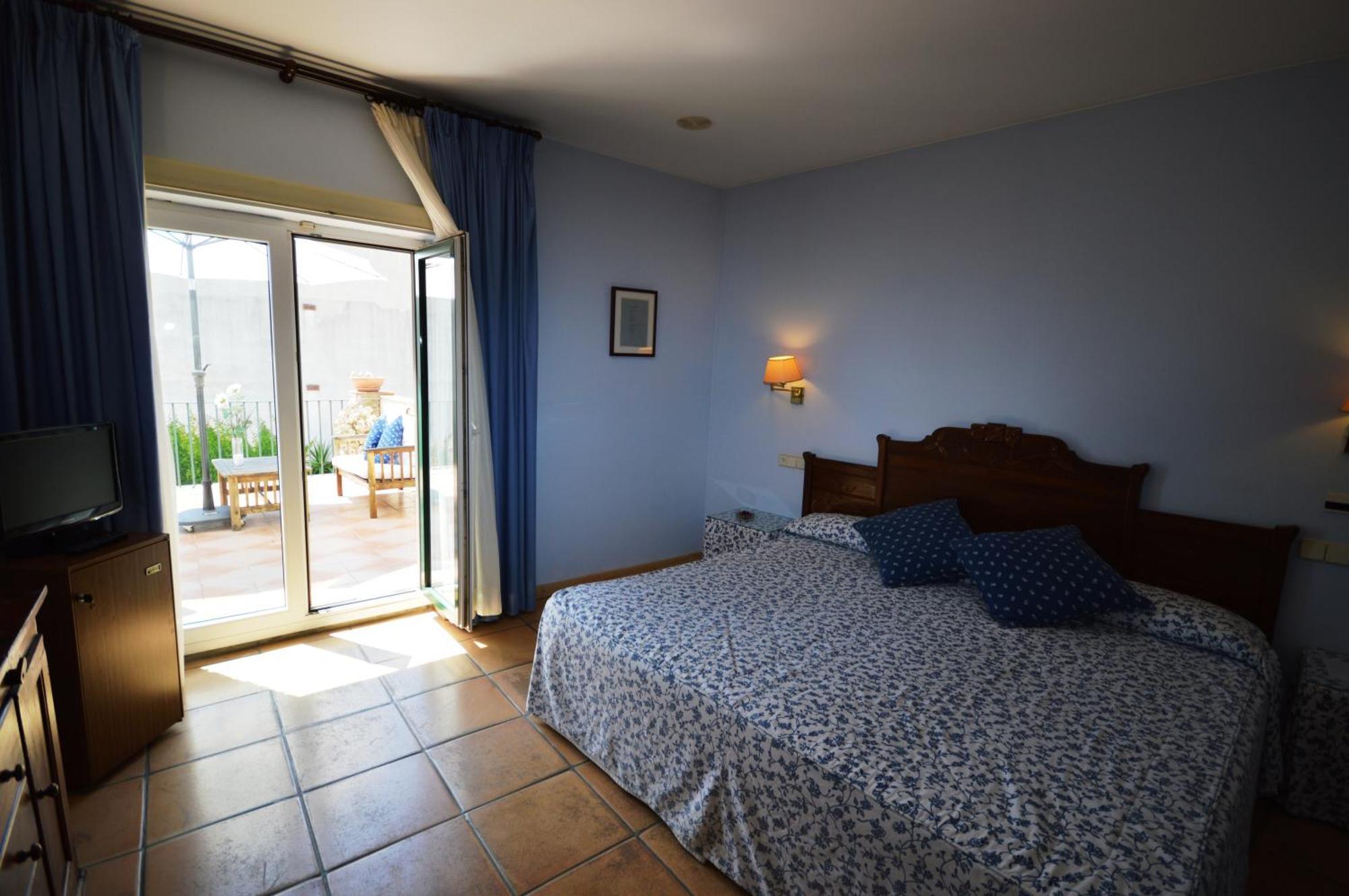 Hotel Can Ceret Sant Pere Pescador Zimmer foto