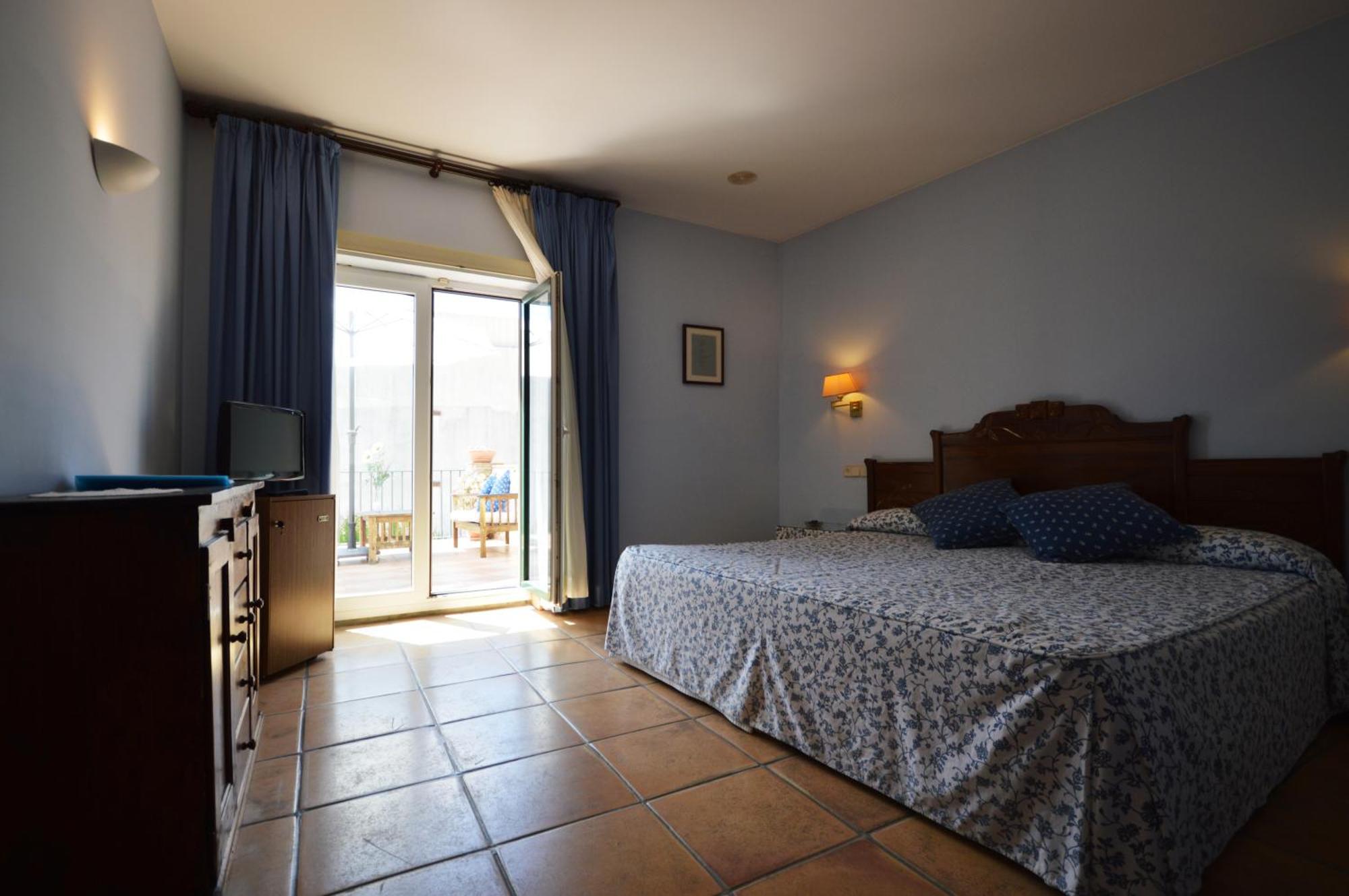 Hotel Can Ceret Sant Pere Pescador Zimmer foto