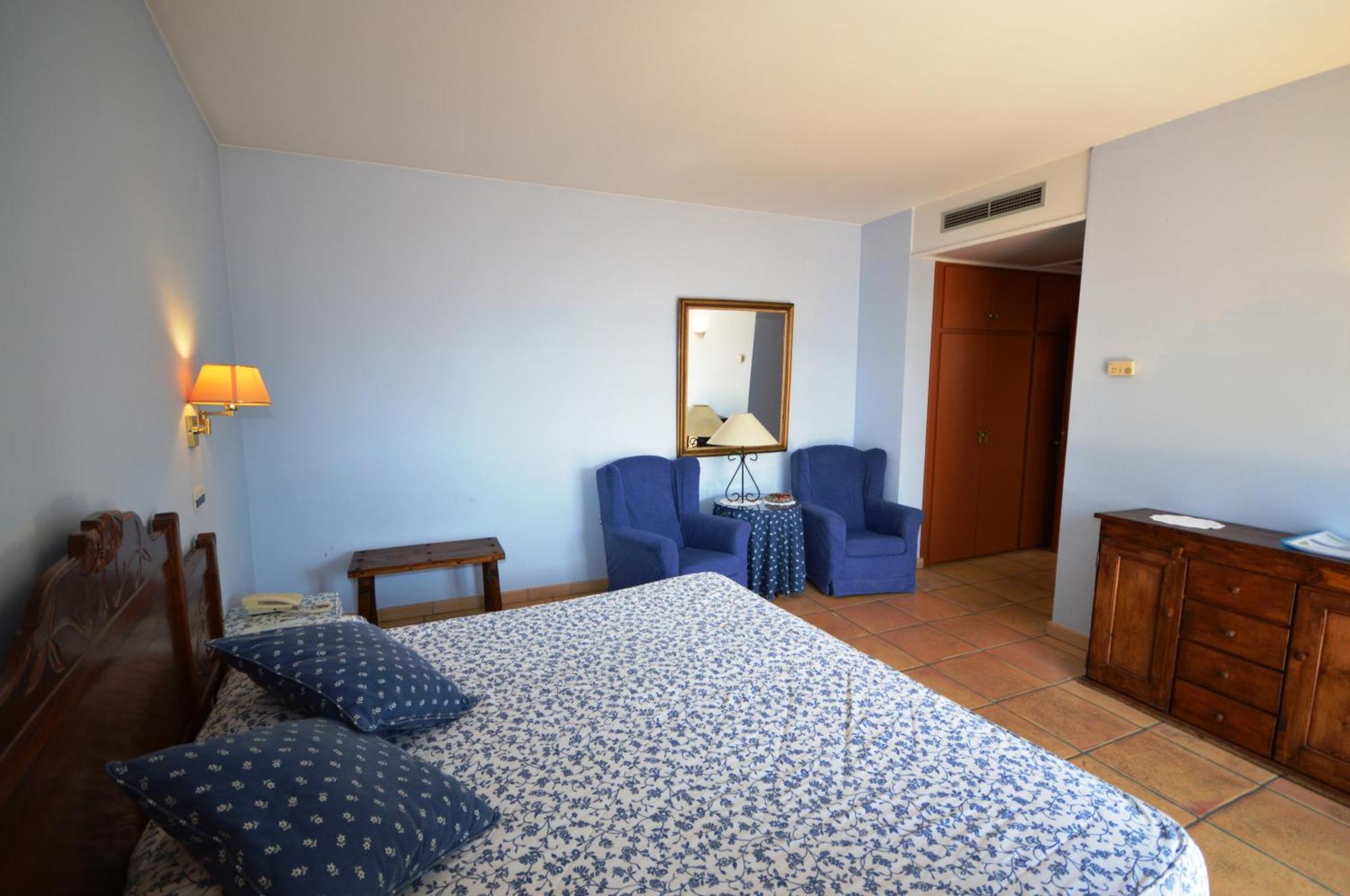 Hotel Can Ceret Sant Pere Pescador Zimmer foto