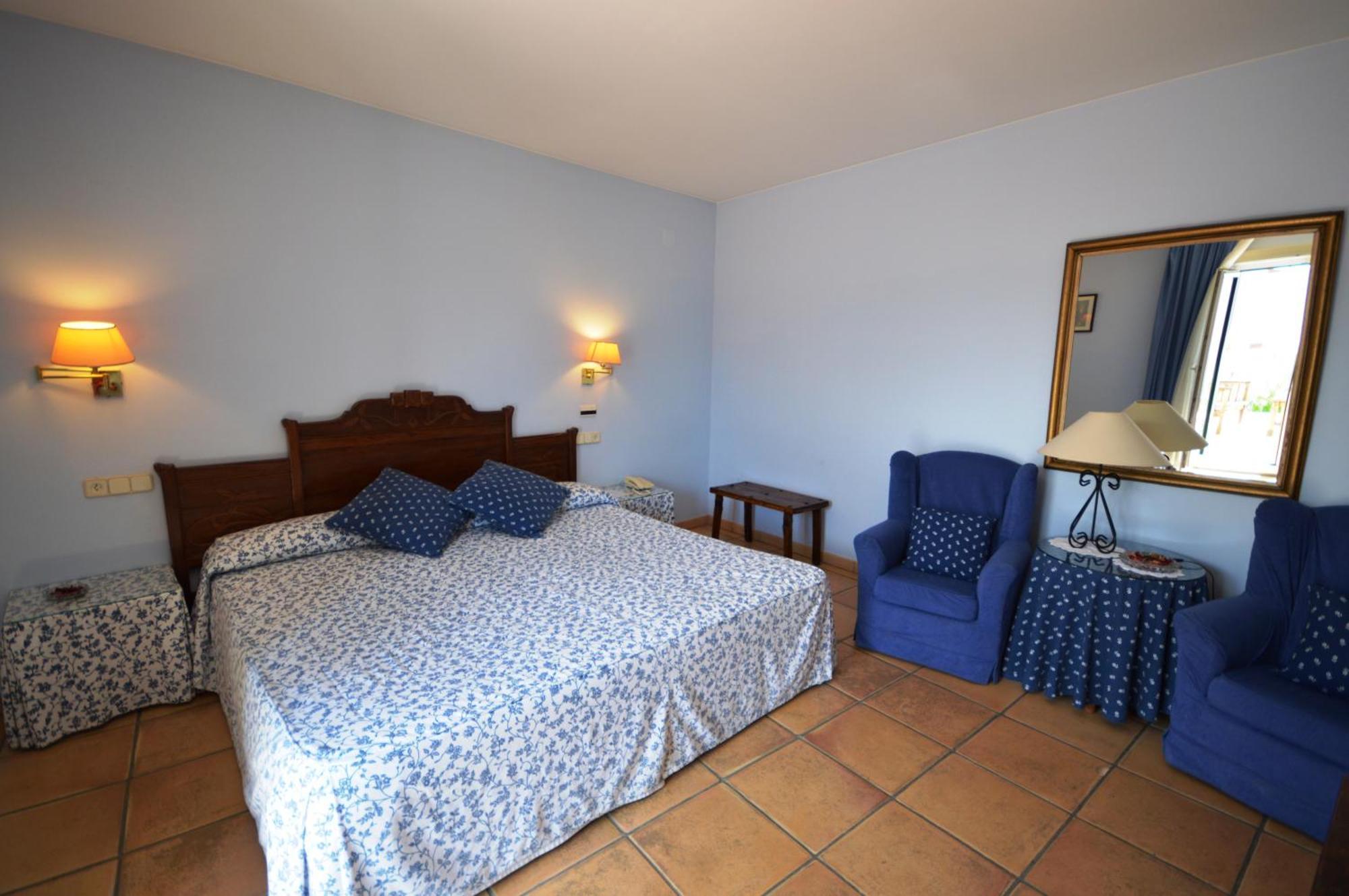 Hotel Can Ceret Sant Pere Pescador Zimmer foto